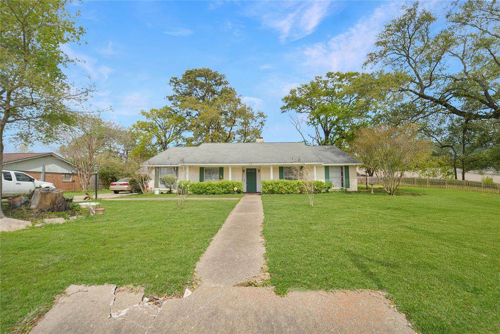 5018 Glenhaven Drive - Photo 1