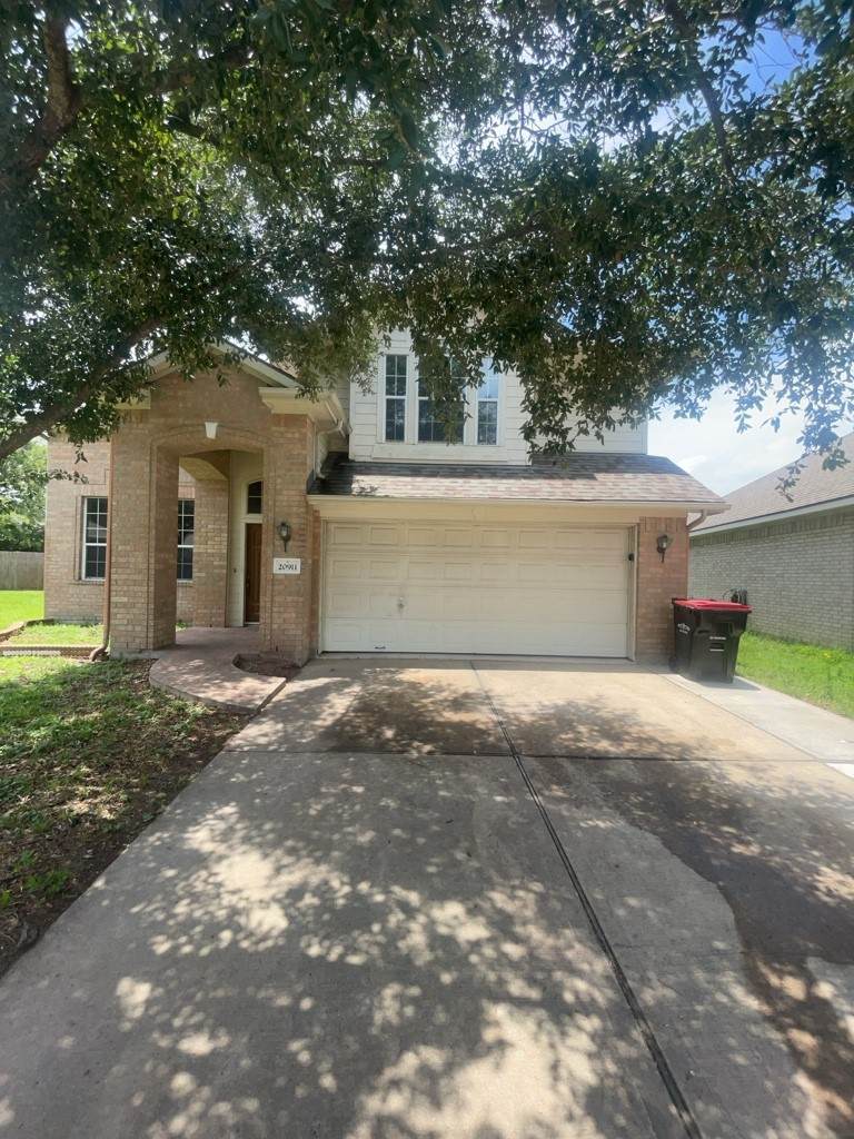 20911 Southvine Court - Photo 1
