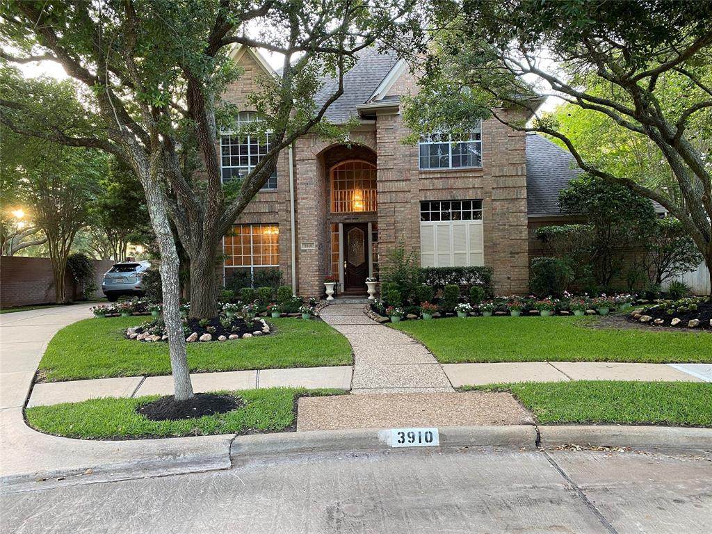 3910 Glenmist Court - Photo 1