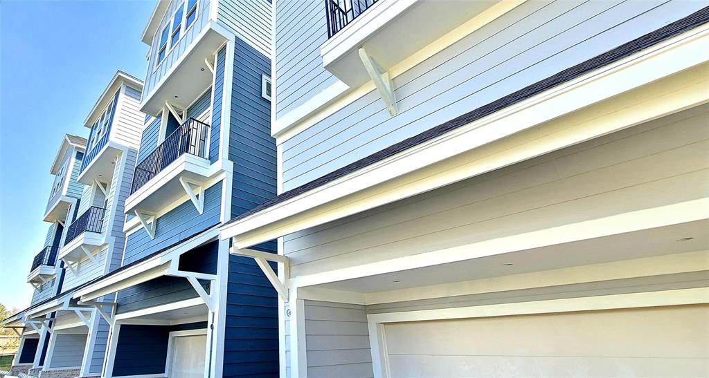 1230 W 21st Street - Photo 1
