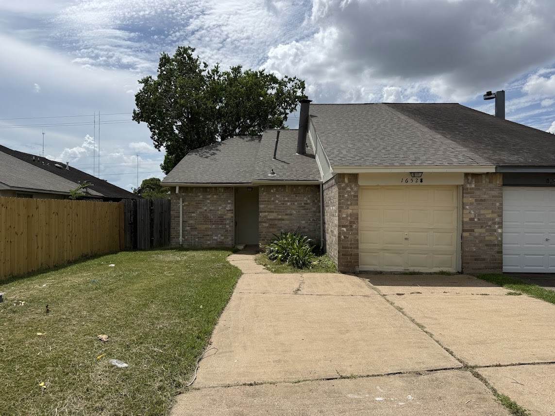 16528 Monte Carlo Lane - Photo 1