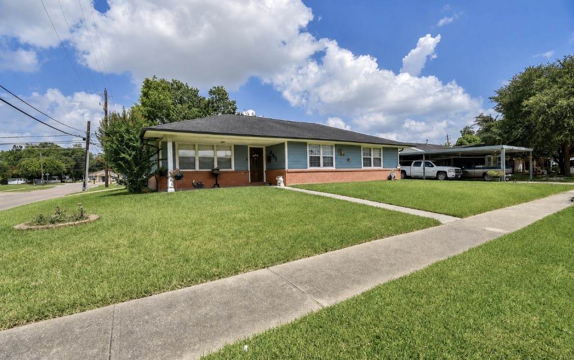 1801 Buchanan Street - Photo 1