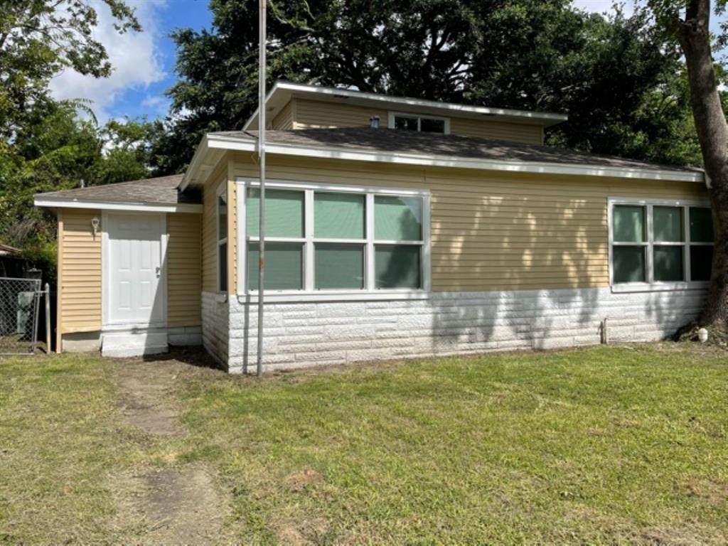 809 Sunset Drive - Photo 1