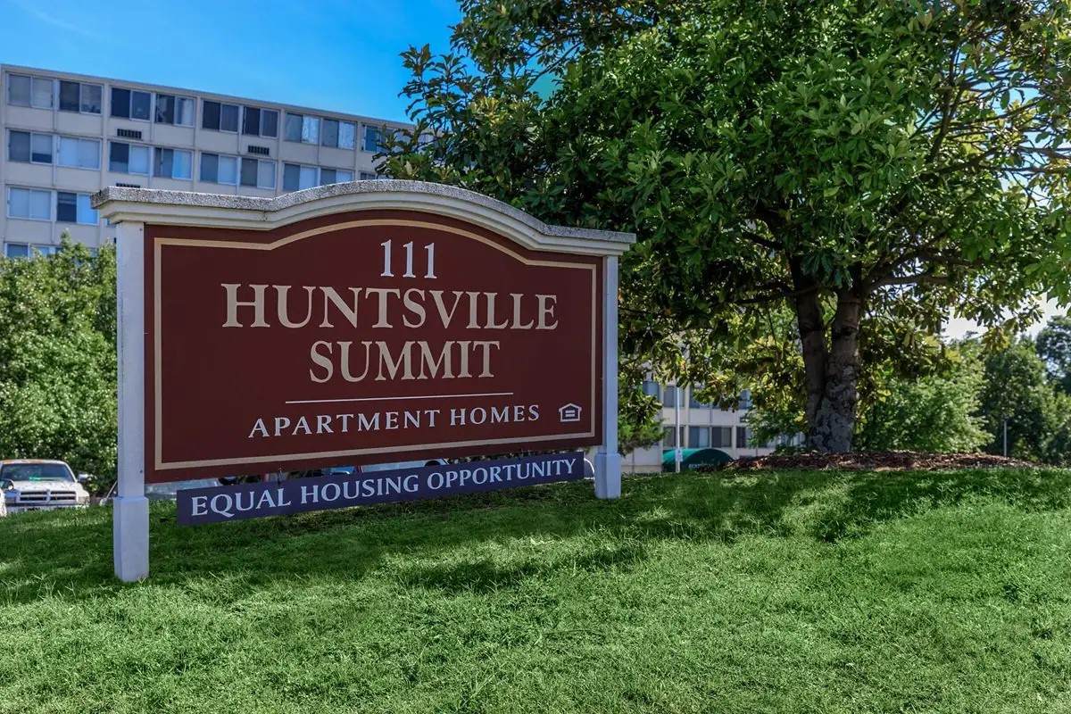 111 Walker Ave - Photo 1