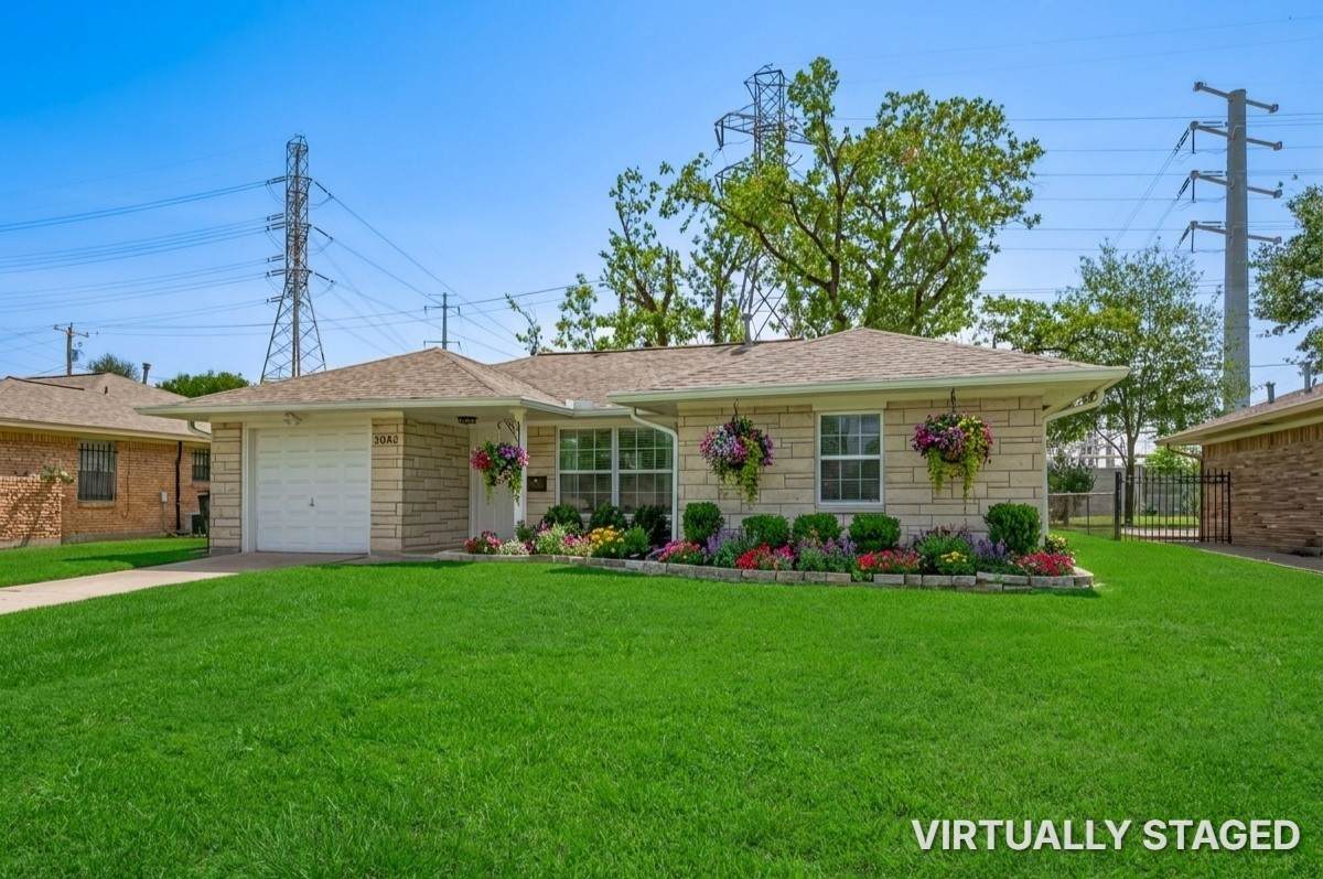 3042 Oak Forest Drive - Photo 1