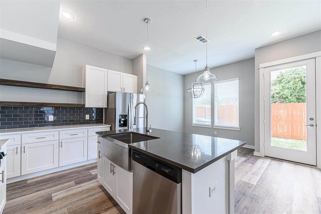 8423 Berry Brush Lane - Photo 1