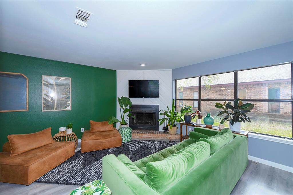 306 Dietert Lane - Photo 1
