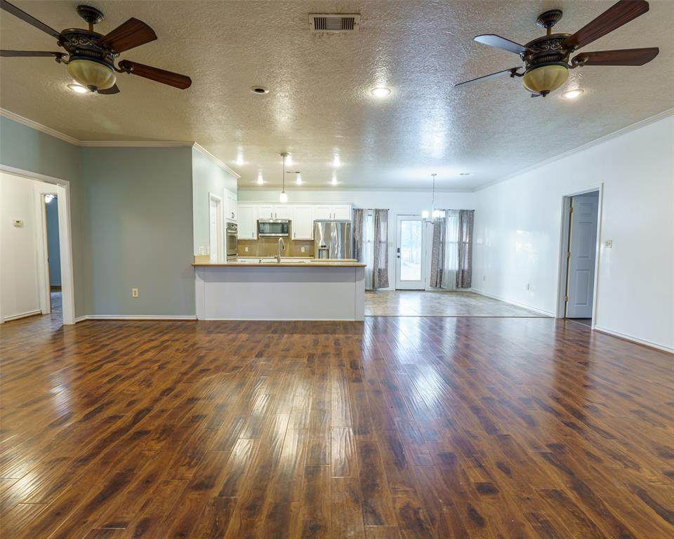 11024 Crossno Drive - Photo 1