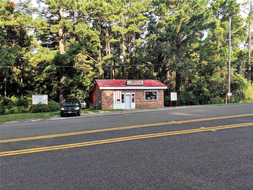 304 S Wheeler Highway - Photo 1