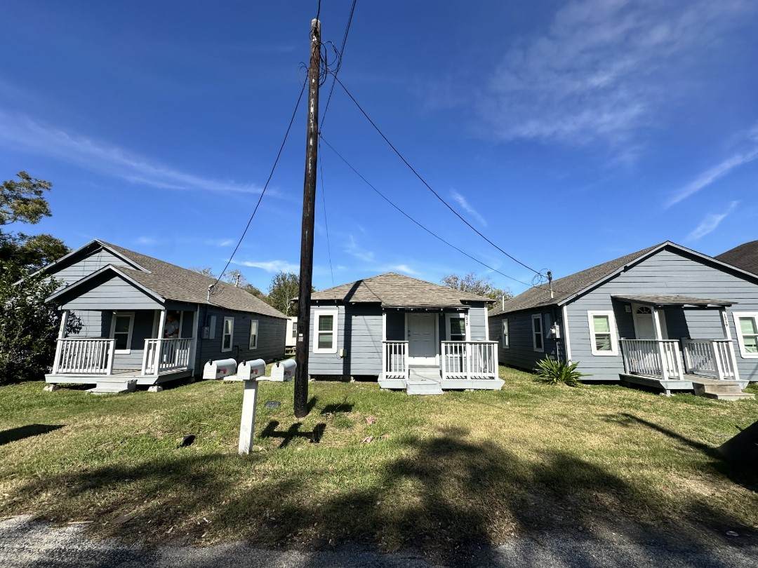 1315-1319 Austin Street - Photo 1