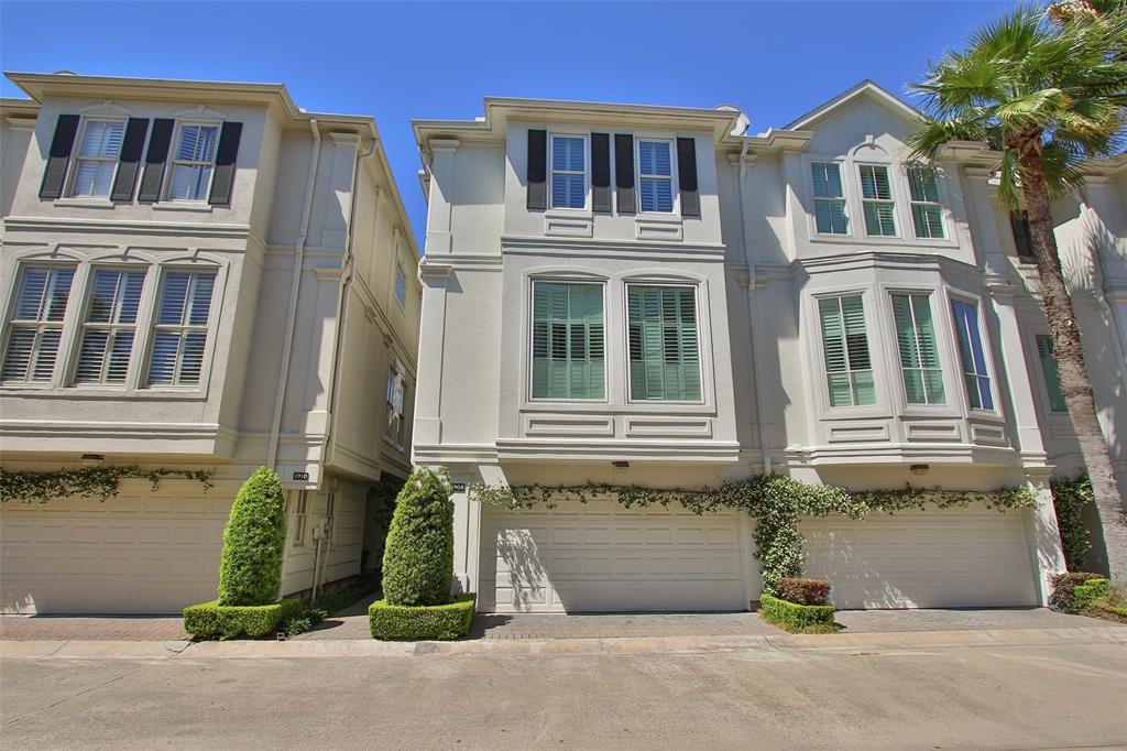 1908 Greenwich Place Drive - Photo 1