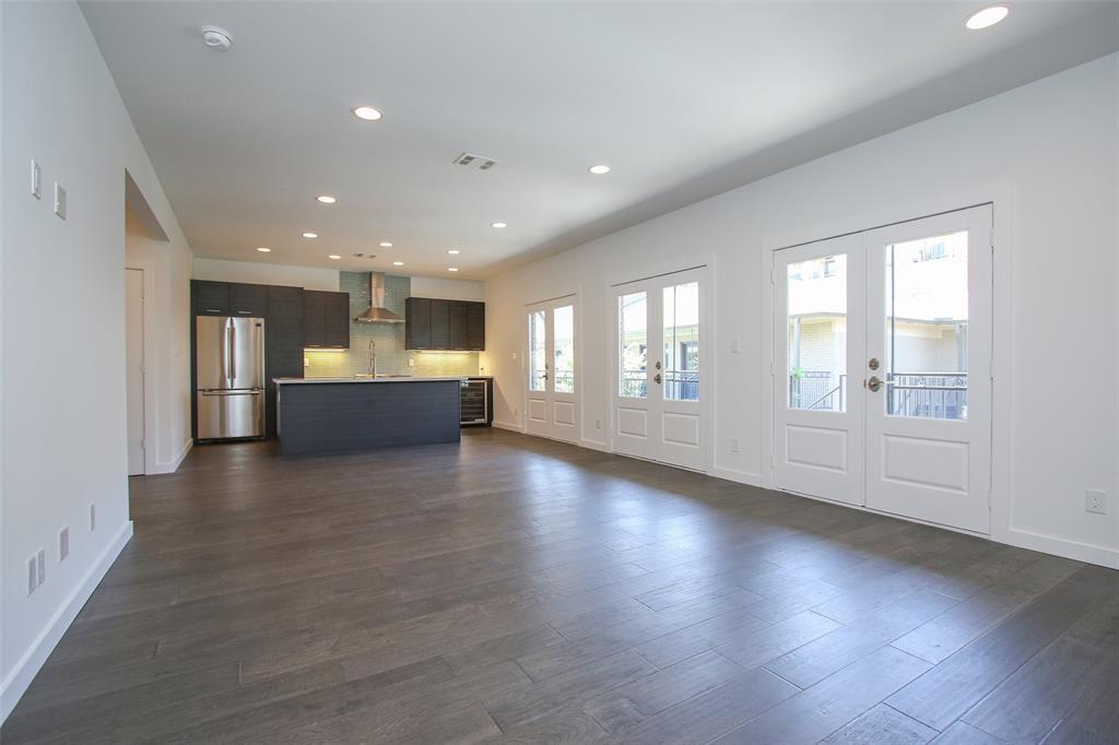 1410 Hyde Park Boulevard - Photo 1