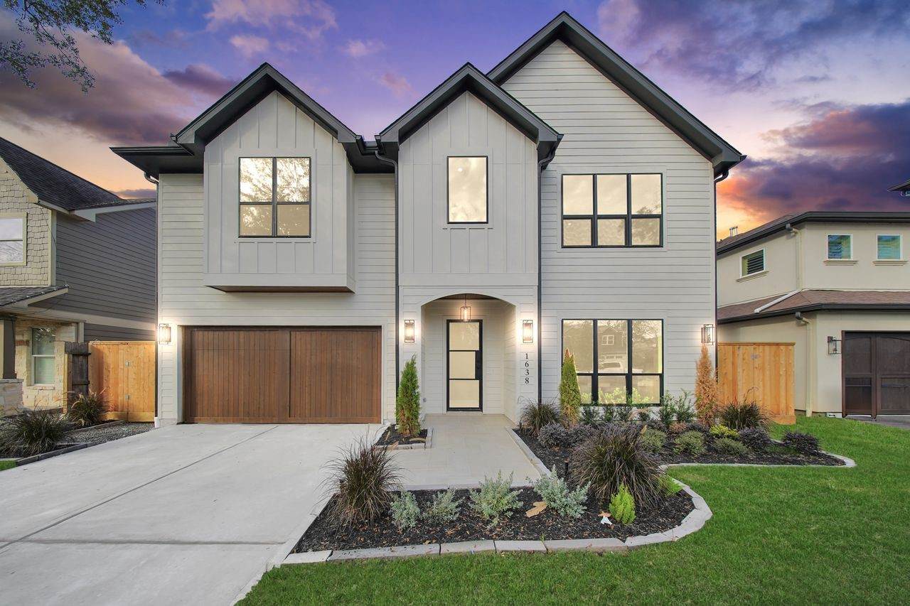 1638 Wakefield Drive - Photo 1