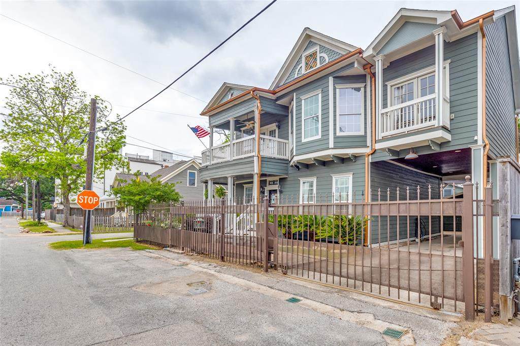 1220 Bingham Street - Photo 1