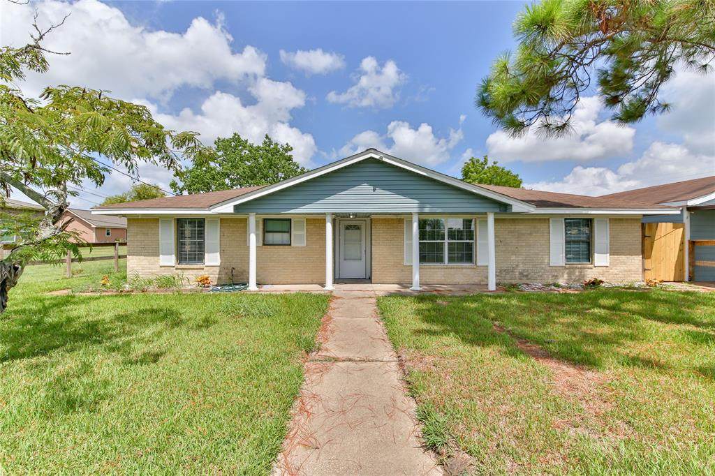 1350 Strawberry Street - Photo 1