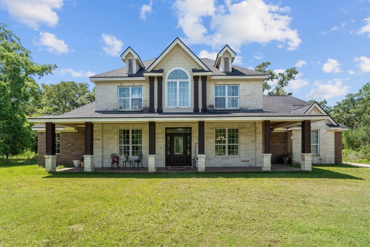 20203 Lake View Road - Photo 1