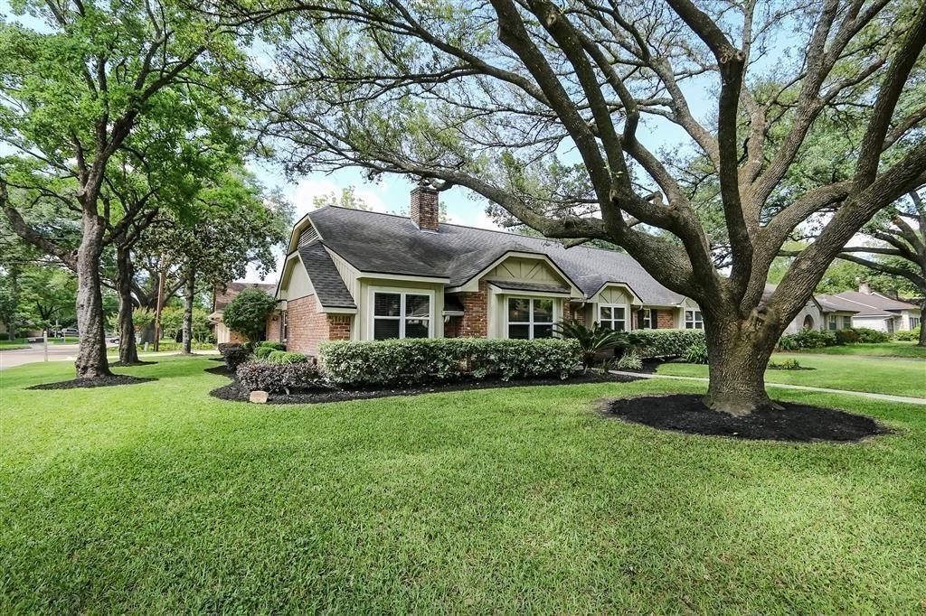 9842 Vogue Lane - Photo 1
