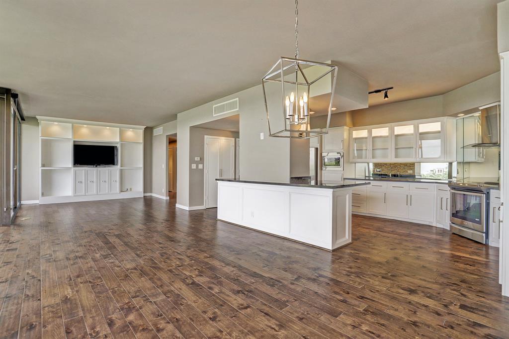 1111 Bering Drive - Photo 1