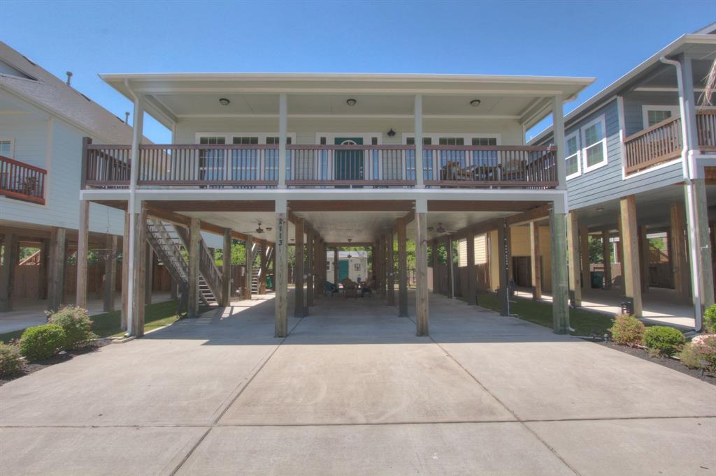 2113 Menard Avenue - Photo 1