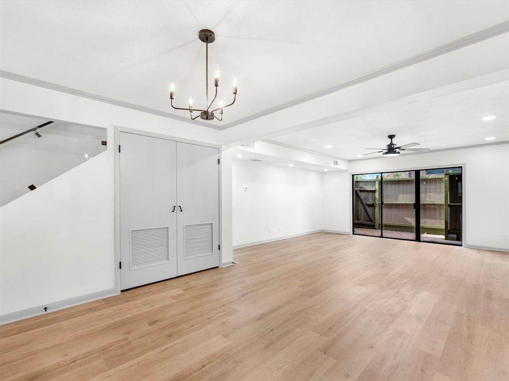 811 Lovett Boulevard - Photo 1