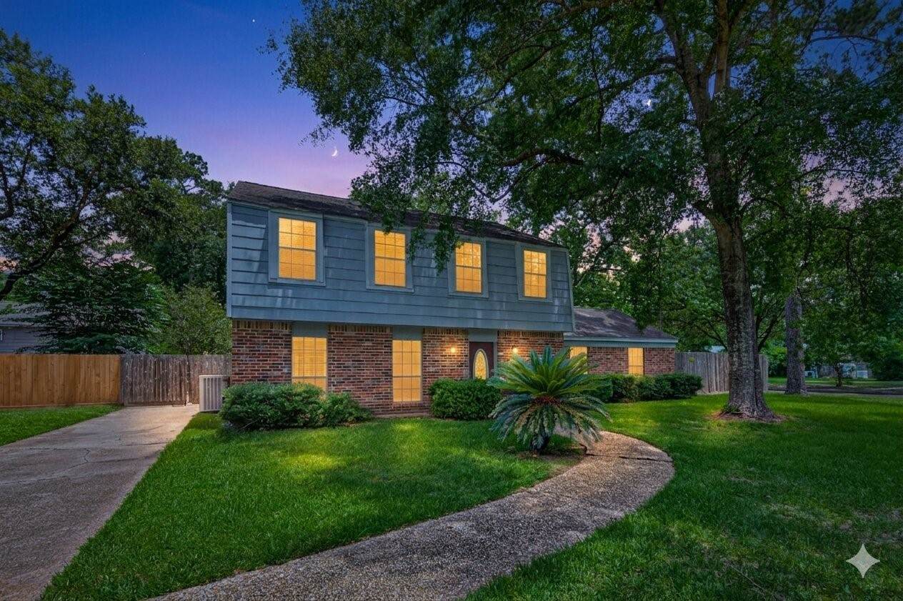 2239 Parkdale Drive - Photo 1