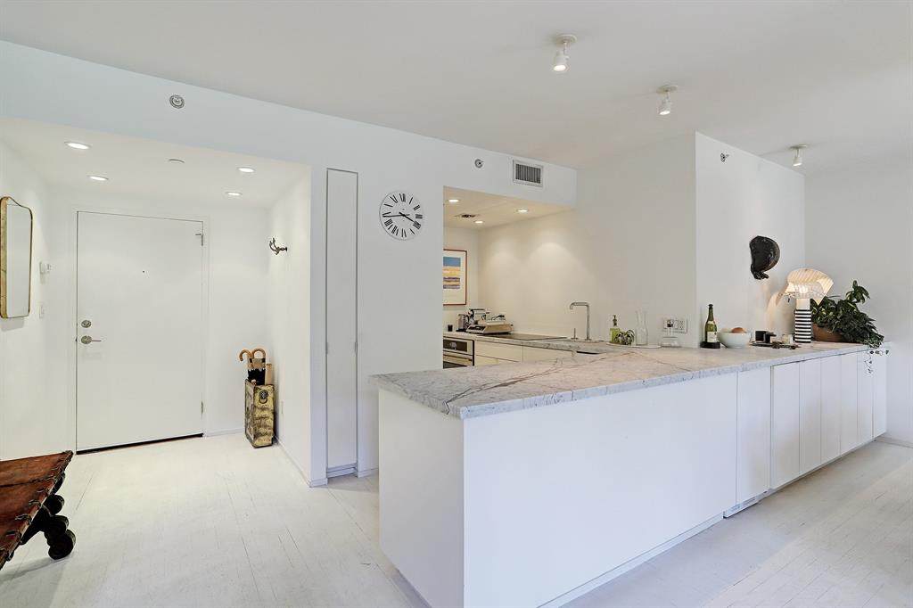 2701 Westheimer - Photo 1