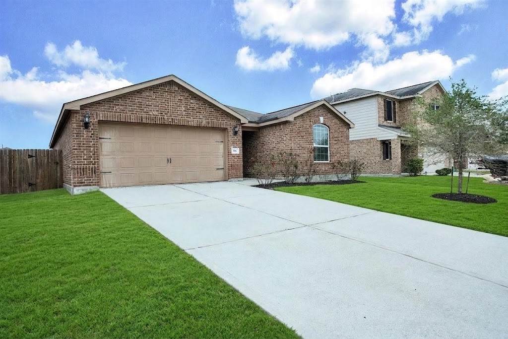 104 Indigo Brush Drive - Photo 1