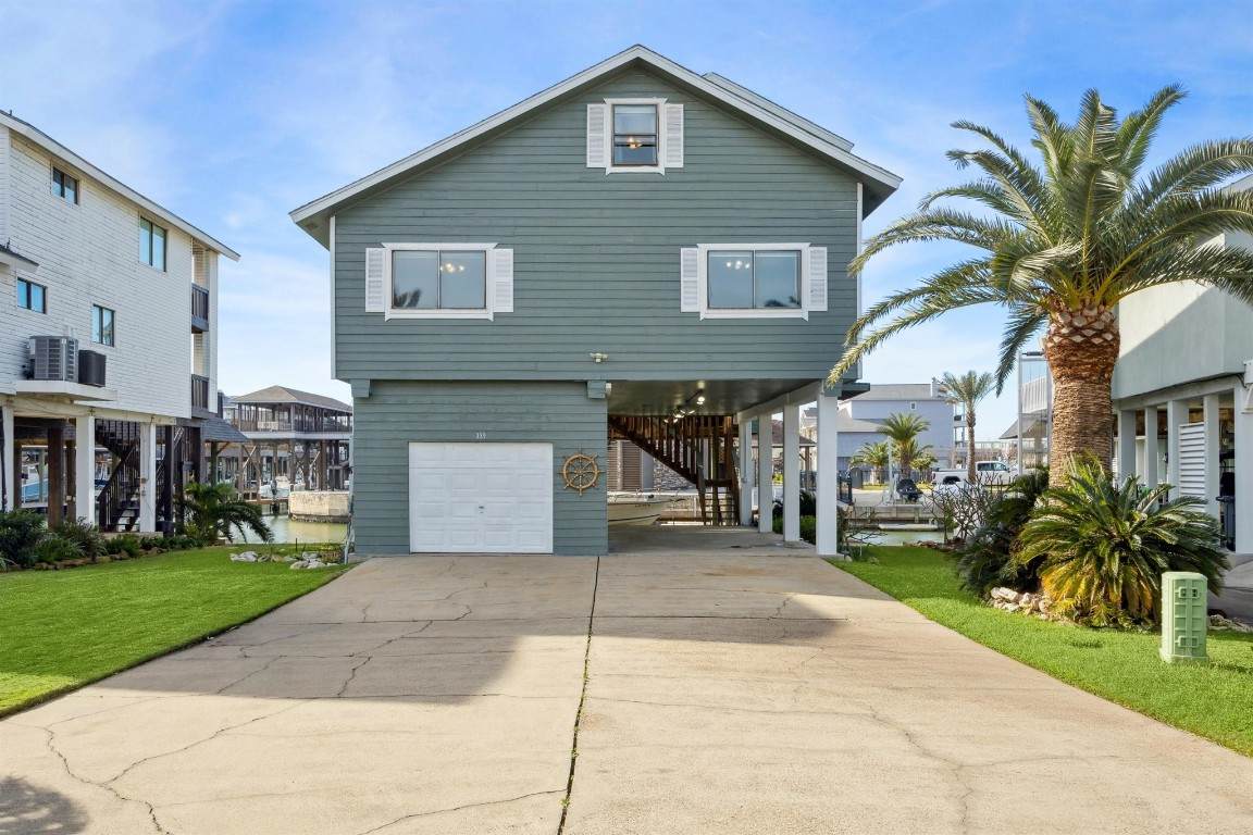 339 Admiral Circle - Photo 1