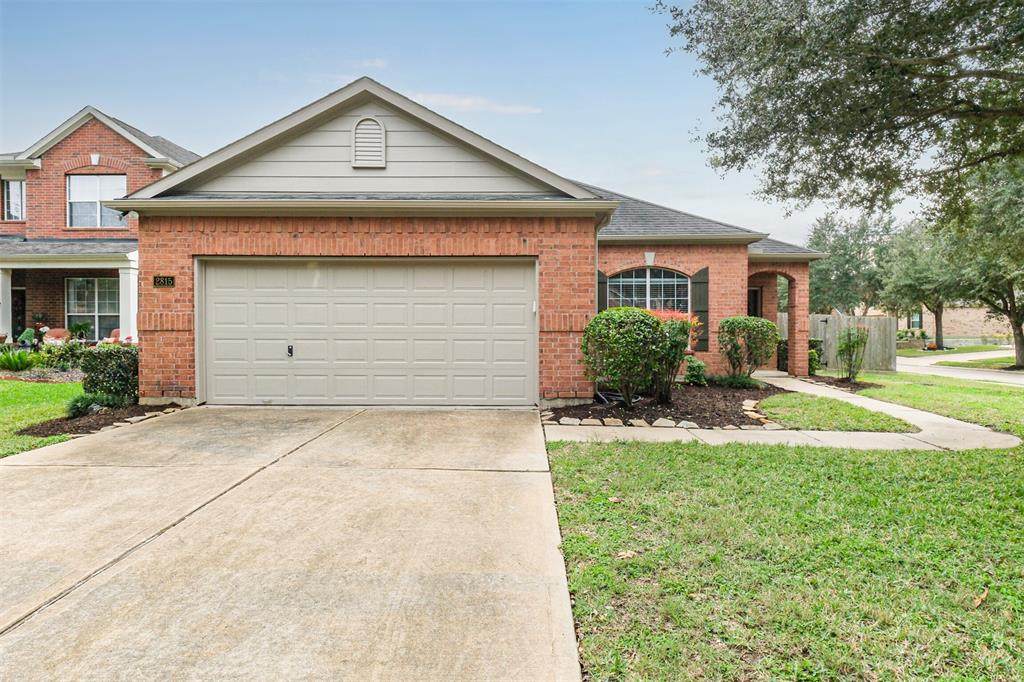 2815 Bay Springs View Court - Photo 1