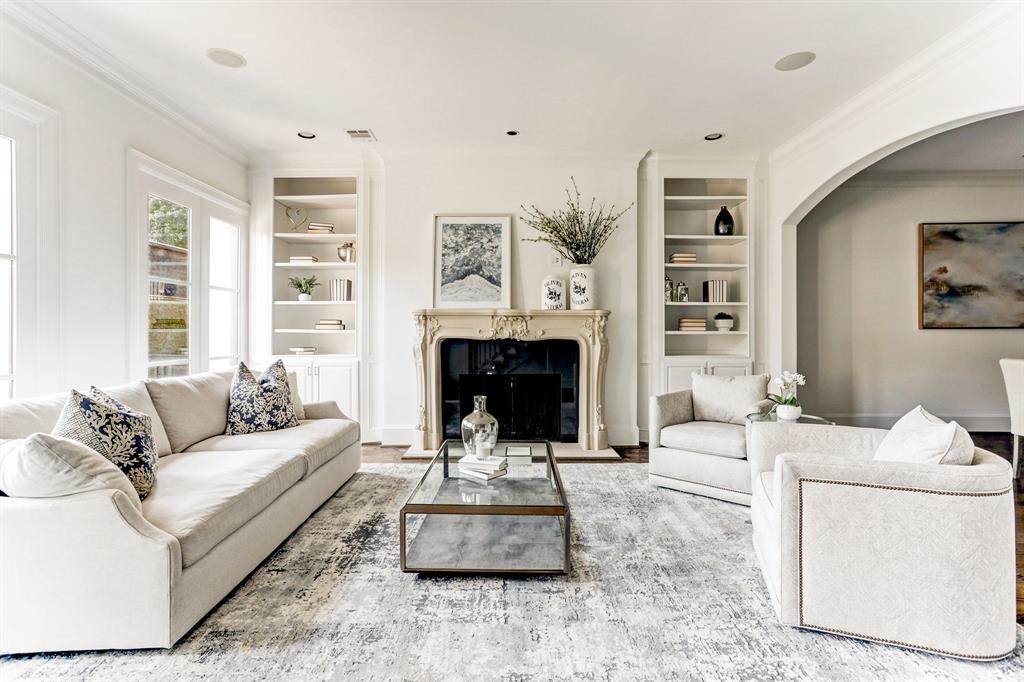 1606 Nantucket Drive - Photo 1