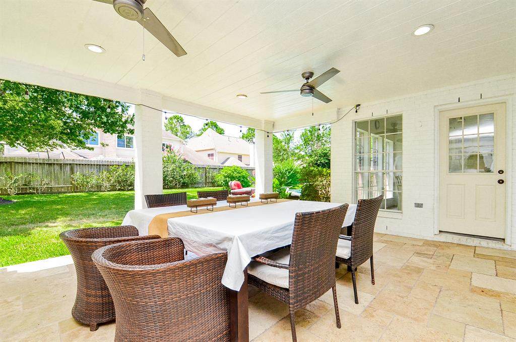 1914 Parklake Village - Photo 1