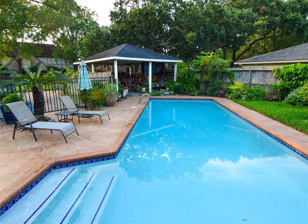 4303 Willow Hill Drive - Photo 1