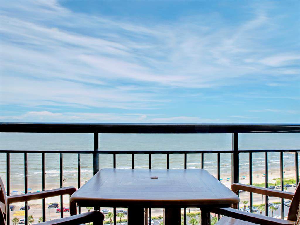 5220 Seawall Boulevard - Photo 1