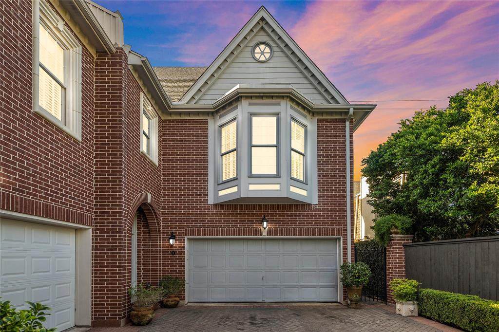1512 Nantucket Drive - Photo 1