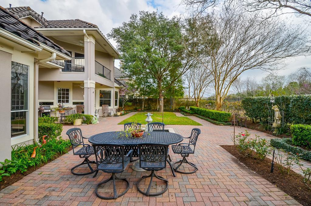 18911 Windsor Lakes Drive - Photo 1