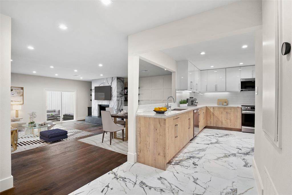 516 Post Oak Lane - Photo 1