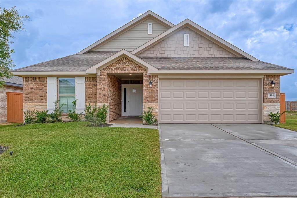 420 Bryan Way - Photo 1