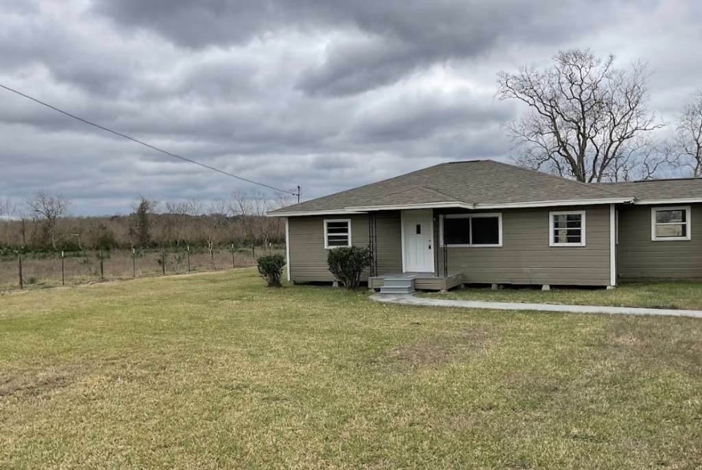 10545 Fm 521 Road - Photo 1