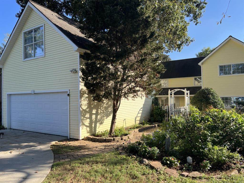 16311 Hunters Trail - Photo 1