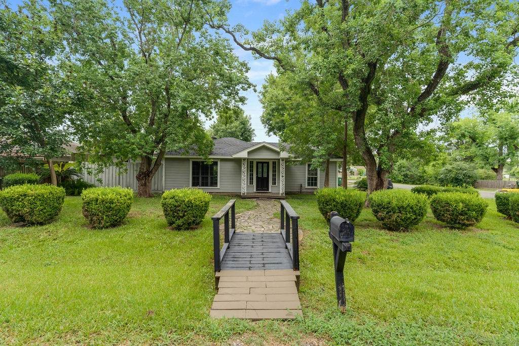 9402 Alcott Drive - Photo 1