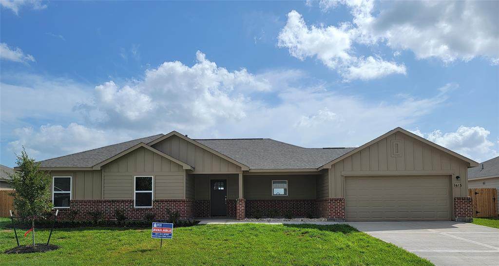 1615 La Delle Street - Photo 1