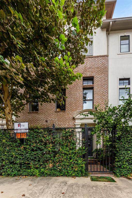 1415 Oakdale Street - Photo 1
