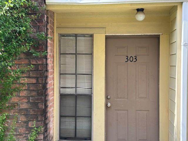 10501 South Drive - Photo 1