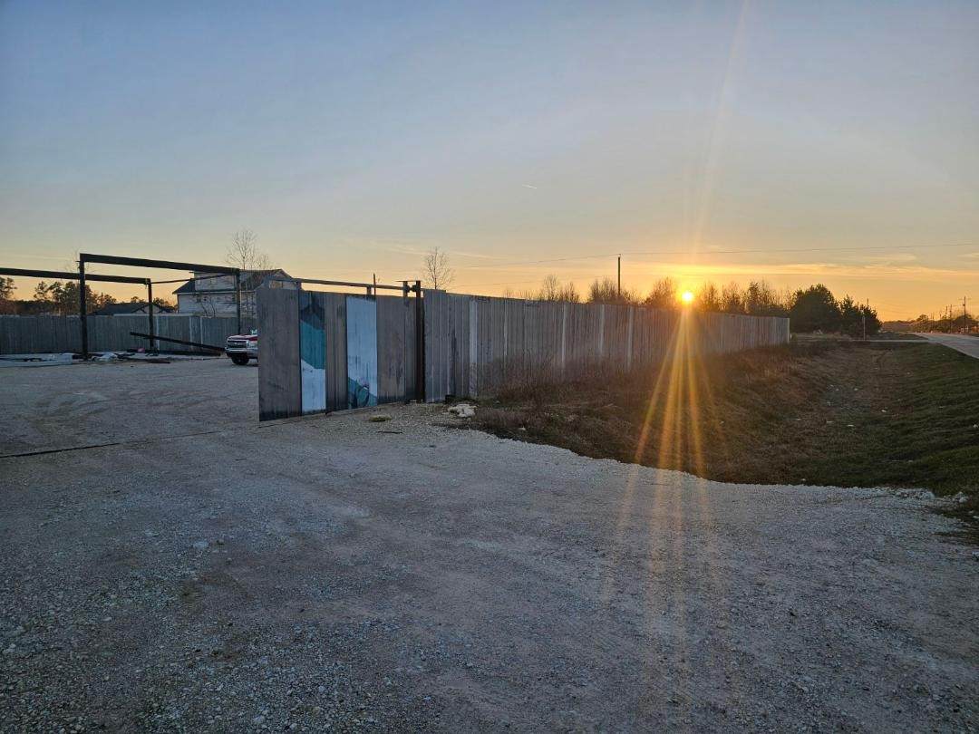 728 County Road 3554 - Photo 1