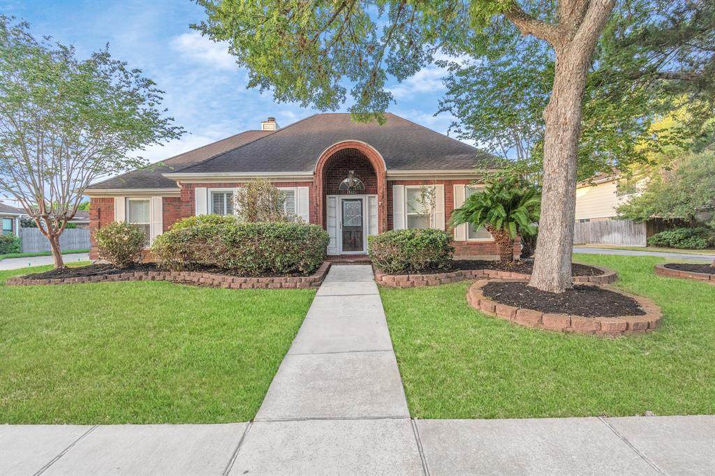610 Ironwood Drive - Photo 1