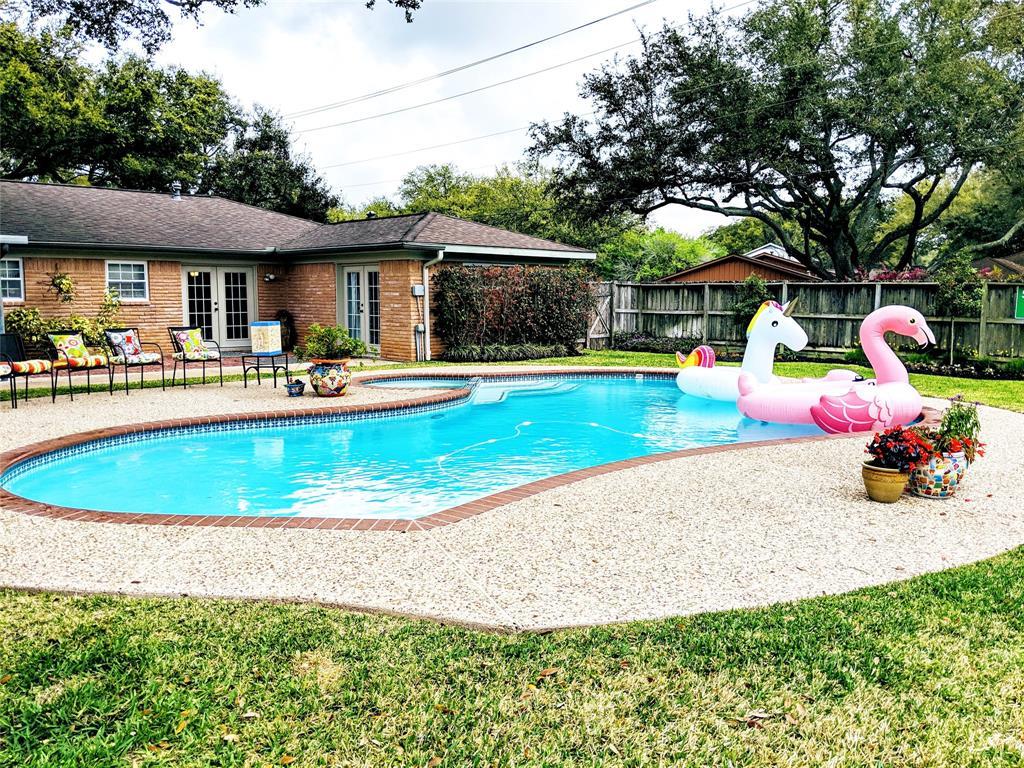 626 Borden Street - Photo 1