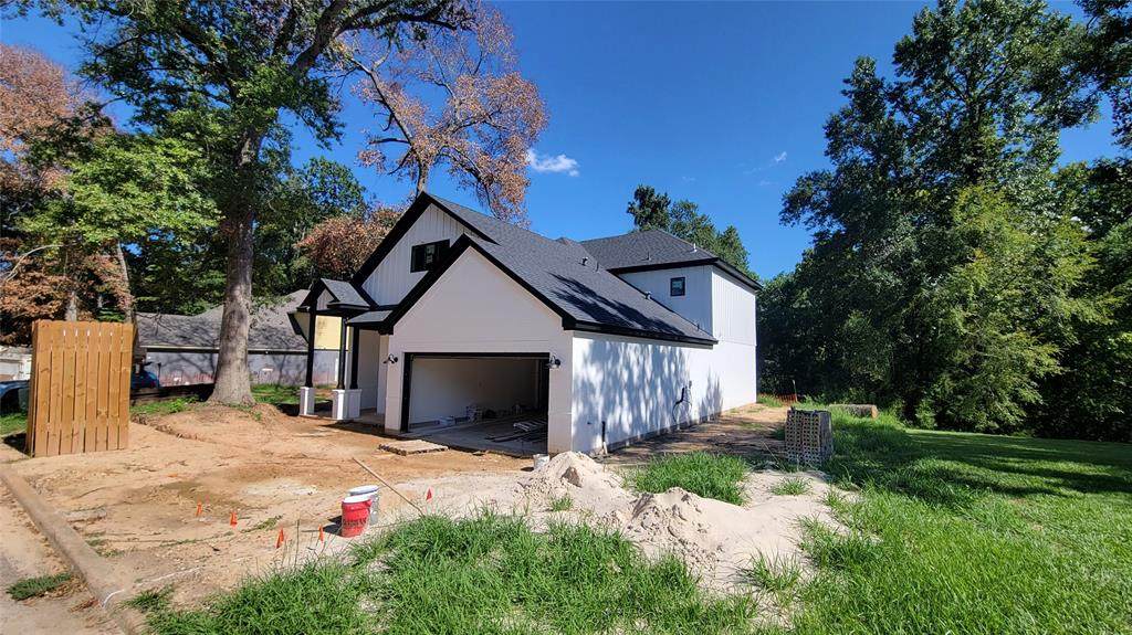 5022 Lakeshore Drive - Photo 1