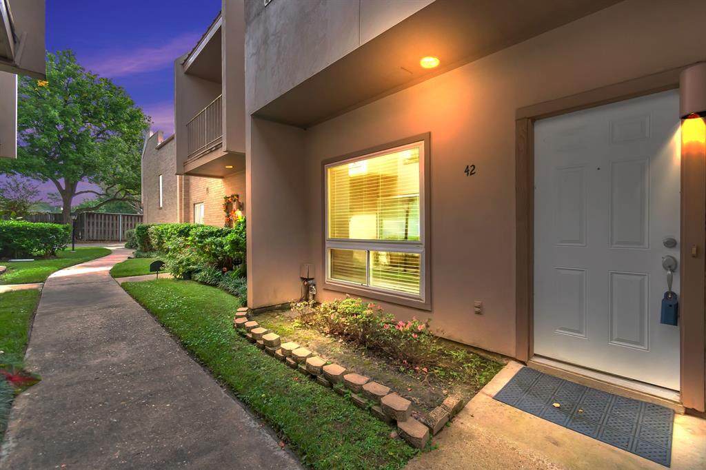 1115 Augusta Drive - Photo 1