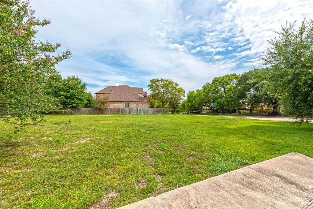 9002 Cliffwood Drive - Photo 1