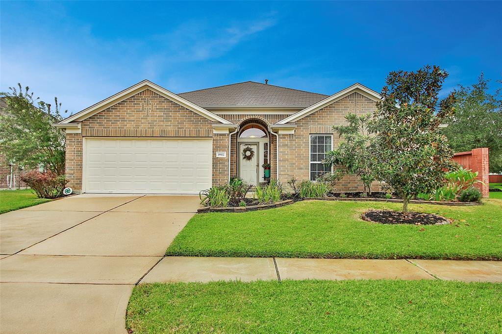 19502 Oblong Circle - Photo 1
